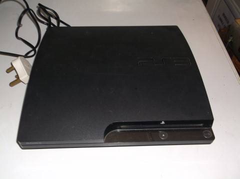 SONY PS3 PLAYSTATION CONSOLE FOR SPARES ( NOT WORKING ) MODEL NO: CECH-2504B